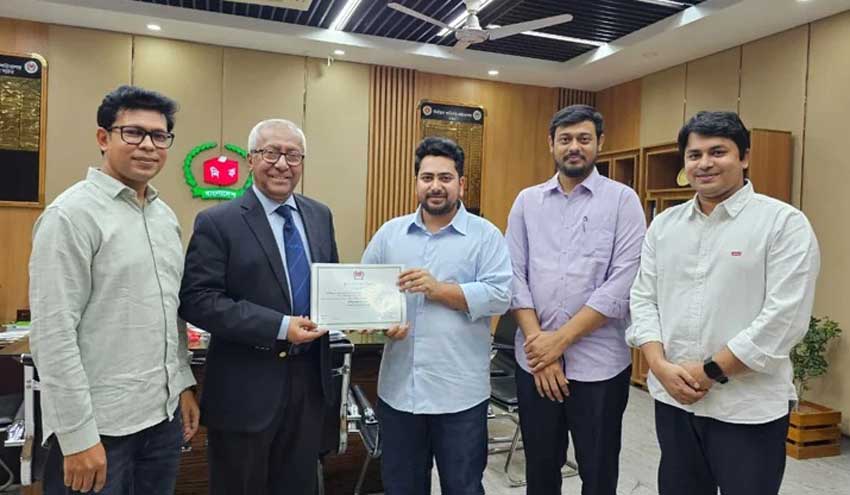 ইসির নিবন্ধন সার্টিফিকেট পেয়েছে এনসিপি