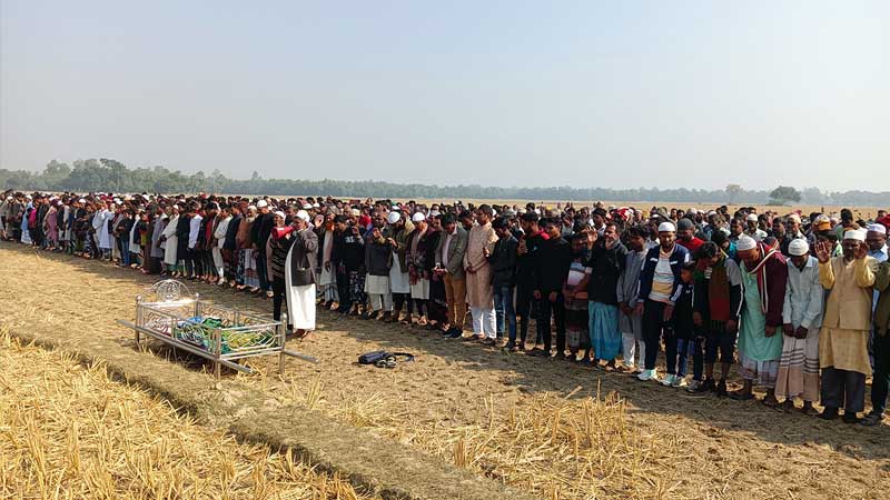 কূপ থেকে উদ্ধার শিশু সাজিদের জানাজায় মানুষের ঢল