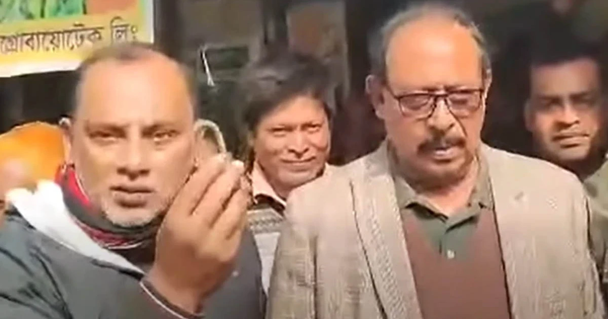 আওয়ামী লীগ অফিসের তালা খুলে দিলেন বিএনপি নেতা