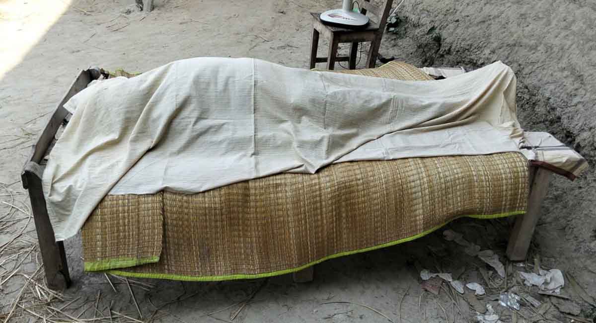 মহাদেবপুরে গ্রাম্য রাজনীতির গ্যারাকলে পুলিশ : অপপ্রচারে ফায়দা হাসিলের চেষ্টা