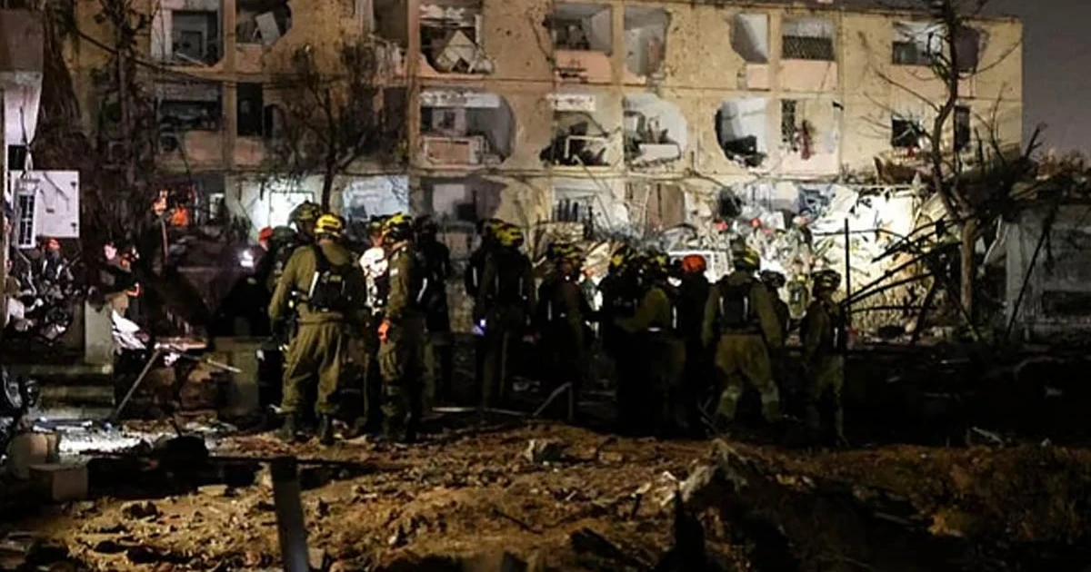 বিদ্যুৎকেন্দ্রে হামলা হলে মার্কিন ও ইসরায়েলি স্থাপনায় পাল্টা আঘাতের হুমকি ইরানের