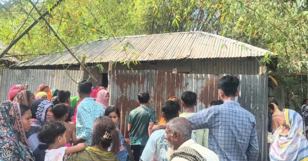 স্বামীর কাছে ২০ টাকা না পেয়ে ‌‌‘অভিমানী’ স্ত্রীর আত্মহত্যা
