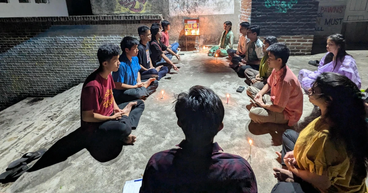 বুদ্ধ পূর্ণিমায় ইবিতে খোলা আকাশের নিচে প্রদীপ প্রজ্জ্বলন, রুম বরাদ্দের দাবি