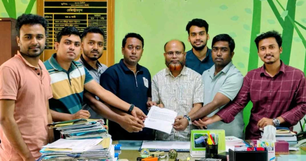 ঈদযাত্রায় শিক্ষার্থীদের জন্য বিভাগীয় শহরে বাসের দাবি কুবি ছাত্রদলের