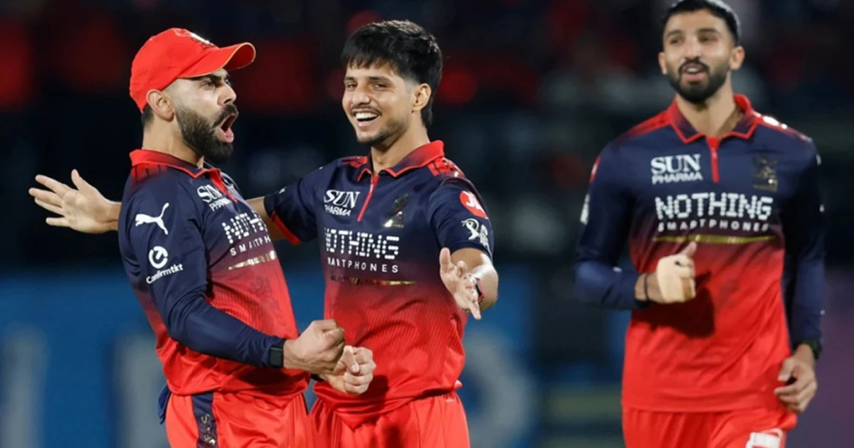 রেকর্ড গড়ে আবারও আইপিএলের ফাইনালে কোহলির বেঙ্গালুরু
