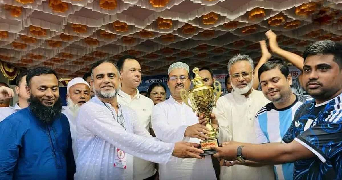ভালুকায় হবিরবাড়ী স্পোর্টস একাডেমির উদ্যোগে ব্রাজিল-আর্জেন্টিনা সমর্থকদের প্রীতি ফুটবল ম্যাচ অনুষ্ঠিত