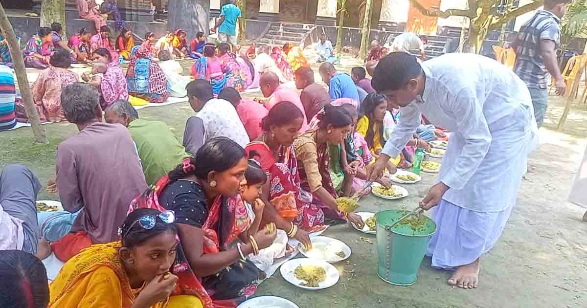 লালপুরে দশহারা গঙ্গা স্নান অনুষ্ঠিত