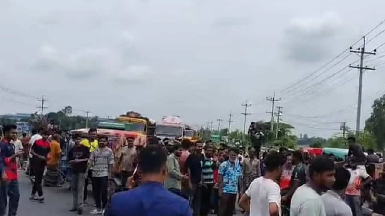 লোডশেডিংয়ে জনদুর্ভোগ, ৭ জেলায় বিক্ষোভ