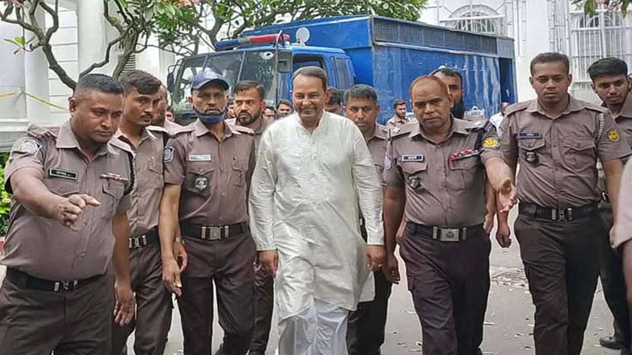 ইনুর ১০ বছরের কারাদণ্ড