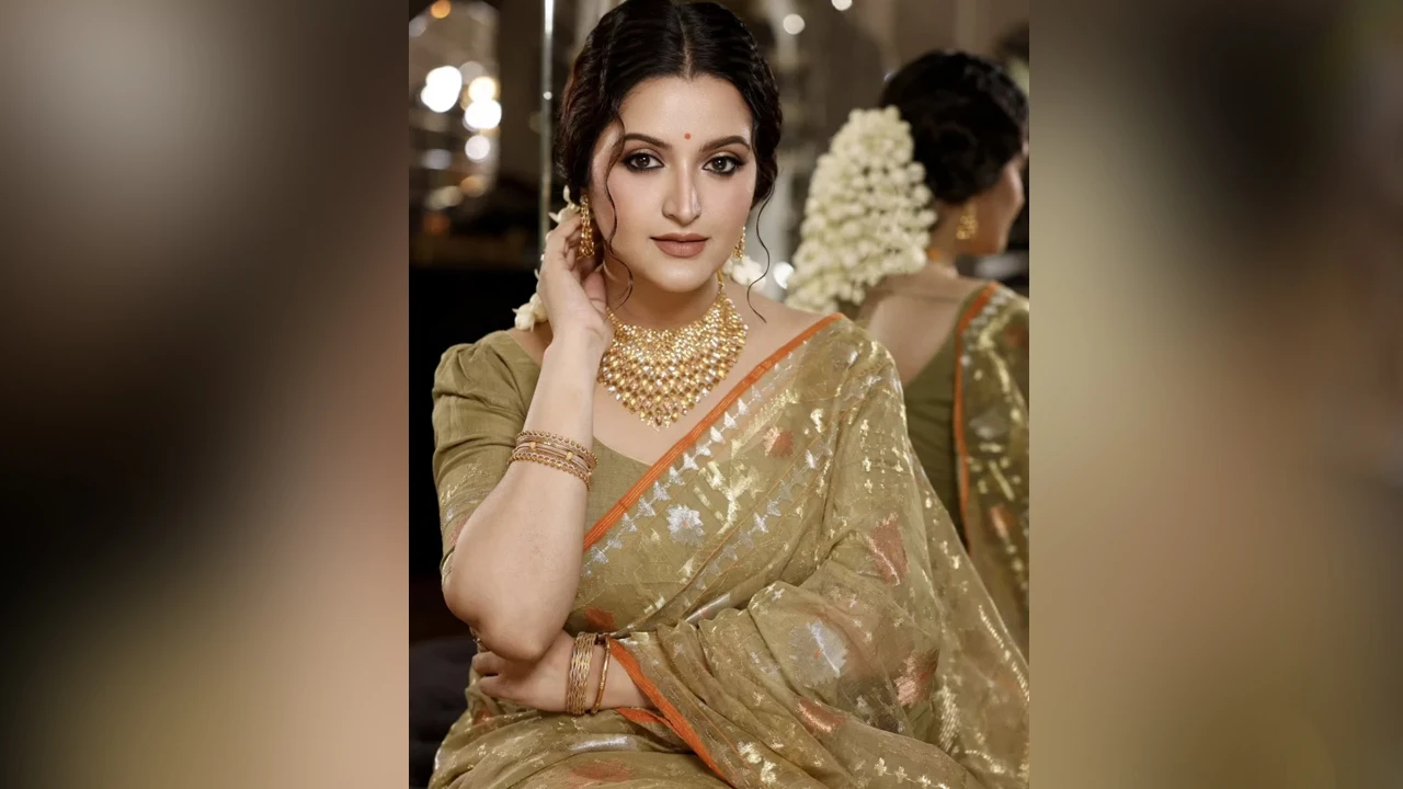 সেই ঘটনায় মুখ খুললেন পরীমনি, ফিরে চাইলেন সম্মান
